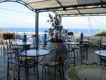 Hotel Isolabella Ventotene