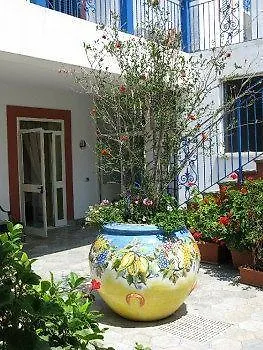 Hotel Isolabella Ventotene
